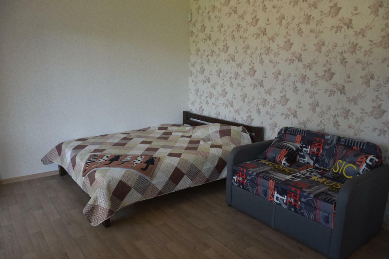 Hotel Три Кошки à TTchornomorsk Extérieur photo